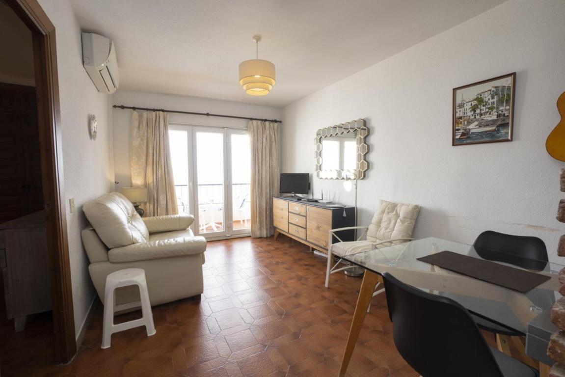 Palmeras 72 Menyber Nerja Zewnętrze zdjęcie