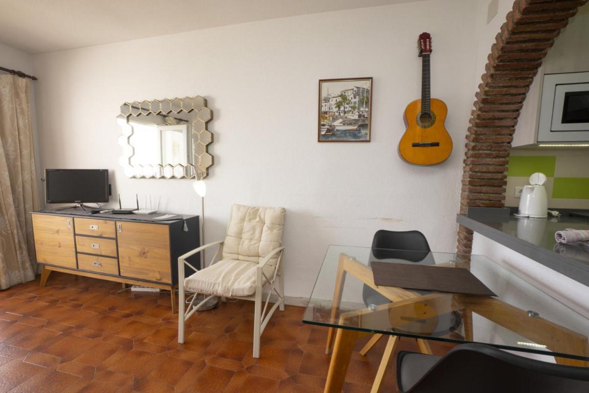 Palmeras 72 Menyber Nerja Zewnętrze zdjęcie