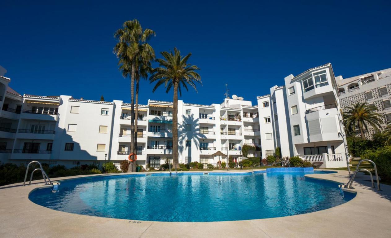 Palmeras 72 Menyber Nerja Zewnętrze zdjęcie